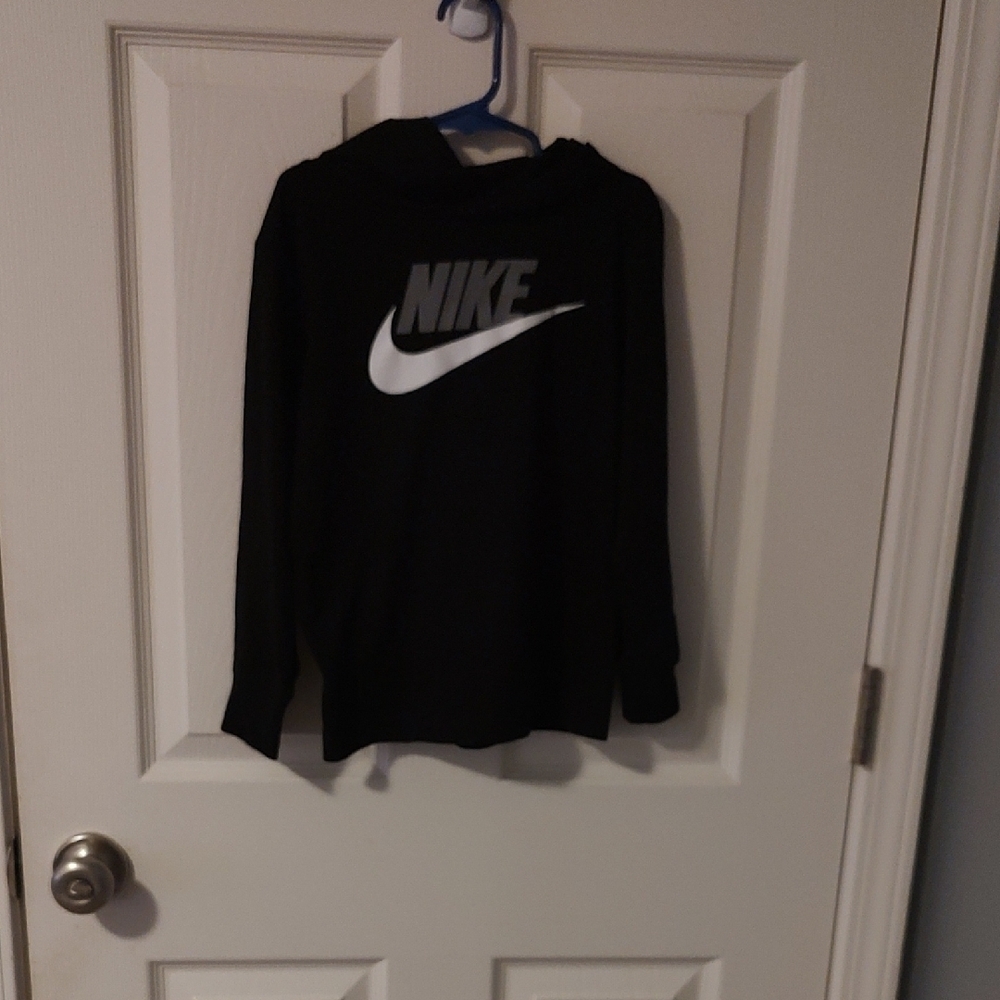 Nike Long Sleeve Tee with Iconic Swoosh